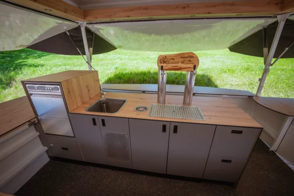 Schwarzwald Brunnen - Getränkewagen – Bild 7